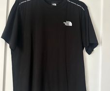 Men Tshirt  - Northface