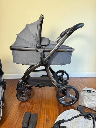New condition Egg2 double or single pram