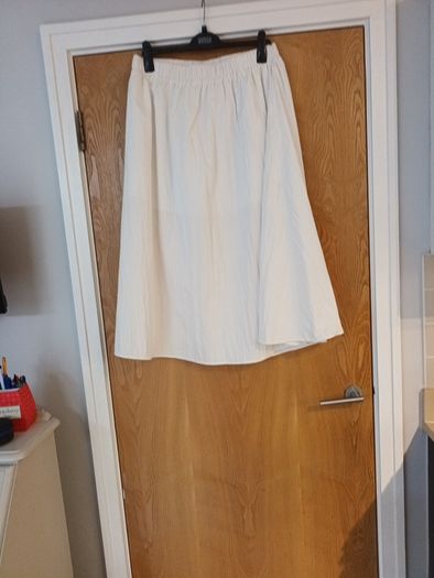 Savida  Ivory  Skirt. S.L- 14