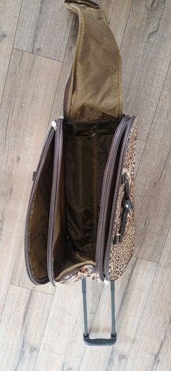 Suit case