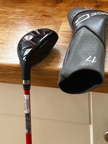 Wilson Staff D300 4 hybrid