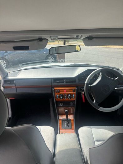 W124 1994 Mercedes E280  Automatic