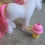 Strawberry Suprise with HTF accessory Scented MLP G3 My Little Pony 2005 Image 6