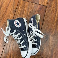 UK 13 navy high top converse