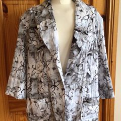 Ladies Gina.G lightweight blazer Eu 52 Uk 26 includes postage
