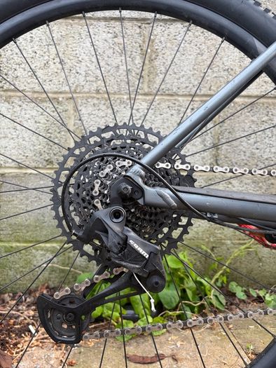 Scott Scale 970 Mountain Bike (Very Good Condition)
