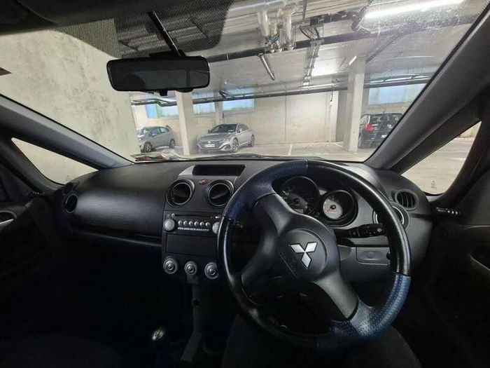 Mitsubishi Colt 2007 ,quick sale  (emigrating)