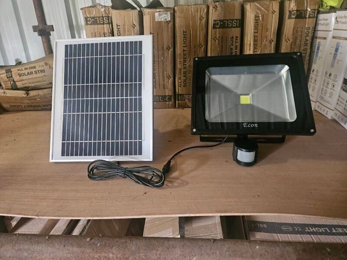 Solar lights and LED Floodlighting