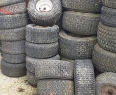 Selection of Tyres and wheels for ride on mowers.