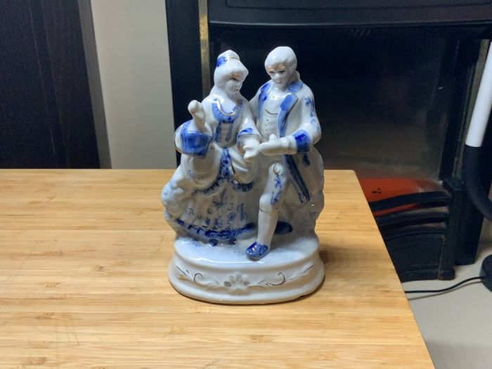 Figurines