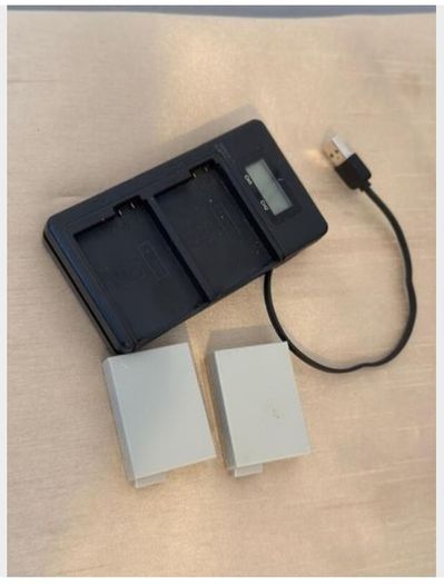 LP-E8 Battery for Canon EOS 550D 600D 700D With Charger - 2 Pieces