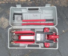 Auto-XS 2 Tonne Hydraulic Trolley Jack