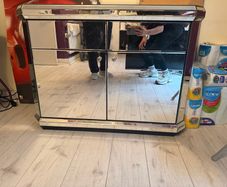 Mirrored cabinet with drawers