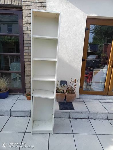 bookshelf
