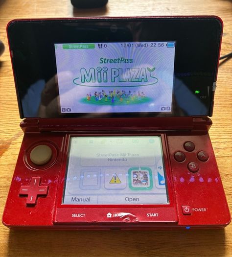 Nintendo 3DS Flame red