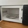 Microwave oven Image 3