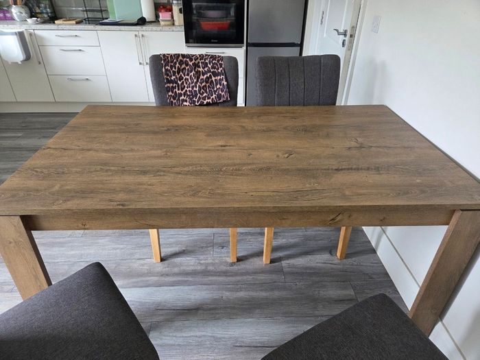 Jysk Vedde Table and 4 chairs
