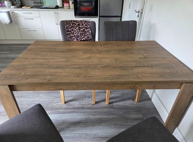 Jysk Vedde Table and 4 chairs