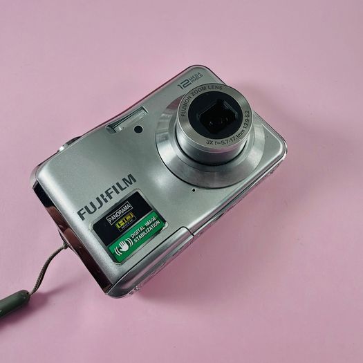 Fuji Fujifilm AV100