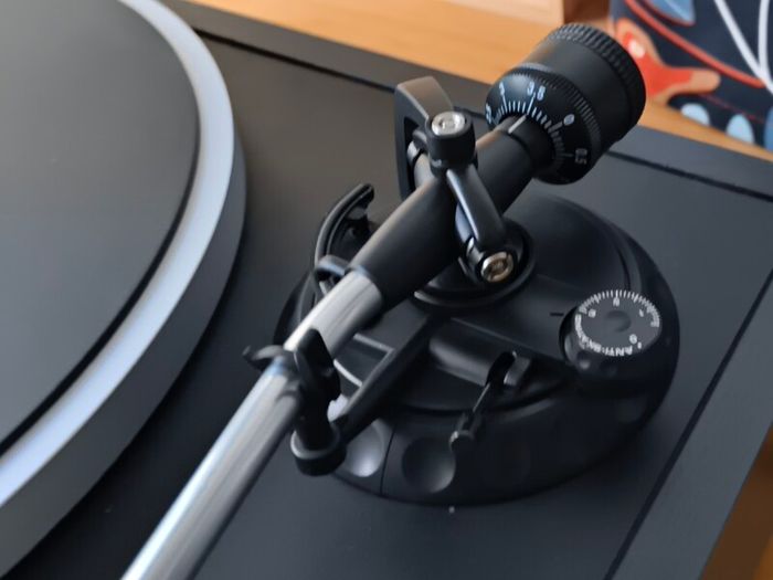Onkyo CP-1050 Direct Drive Turntable