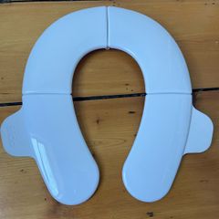 foldable toilet seat