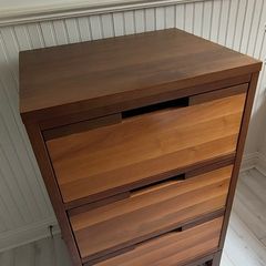 Solid oak Chest of drawers + bedside cabinet