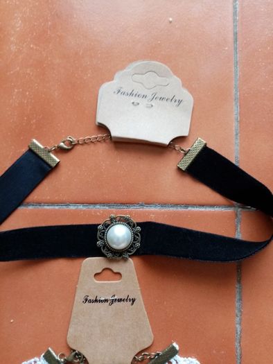 2 new fashion neck chokers.