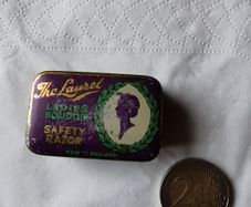 Vintage mini razor