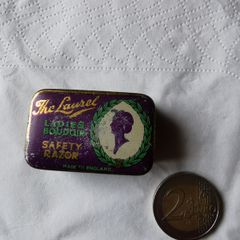 Vintage mini razor