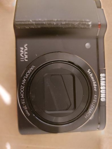 Samsung NV11 10.1MP Compact Digital Camera Black Landiao 5X Zoom Schneider Lens, no Battery, excellent cosmetic condition