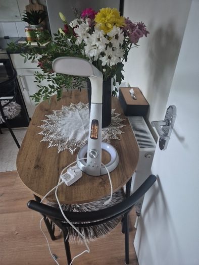 desk lamp