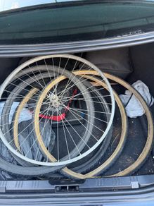 bike wheel and tyres