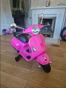 kids pink Vespa