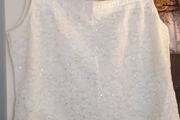 Sleeveless Off-white/cream Top