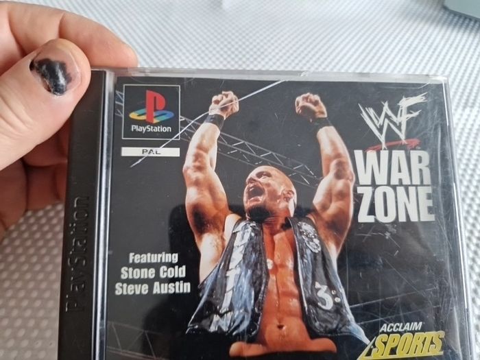 WF War zone  PlayStation1 Ps1 PlayStation2 Ps2 Games Original