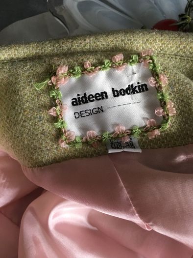 Aideen Bodkin suit.size 10 , as new