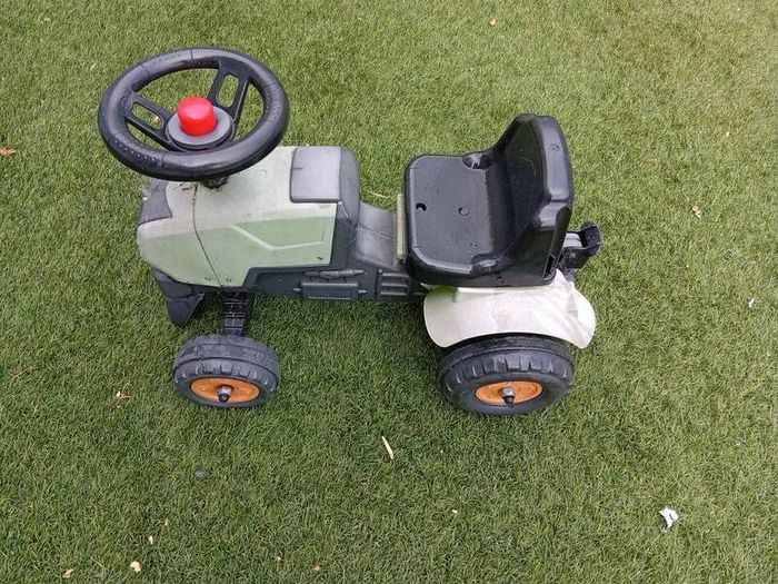 Tractor and scuttle bug Free to go