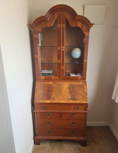 ornate bureau