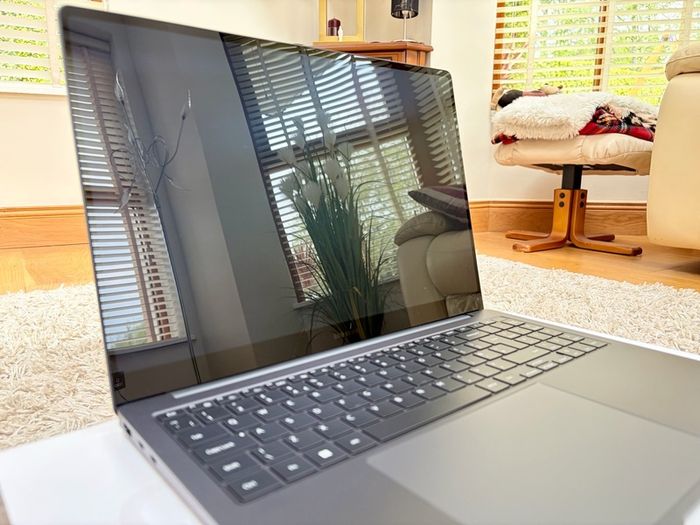Samsung galaxy book 3 Ultra 16" 3K Oled