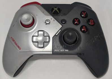 Xbox One - Cyberpunk 2077 Limited Edition controller