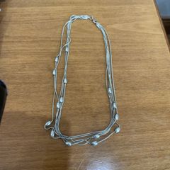Bead necklace