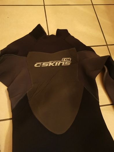 Wetsuit