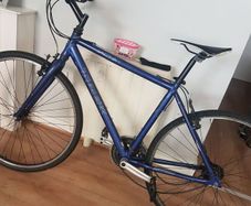 Road Bike Hybrid Trek Needs Rear Gear Selector. Need Gone Before The Weekend So Will Accept A Genuine Close Offer