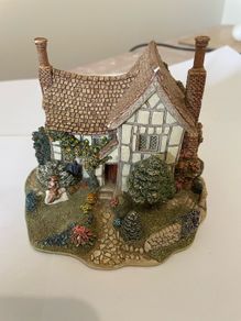Lilliput Lane