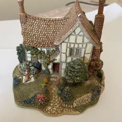 Lilliput Lane