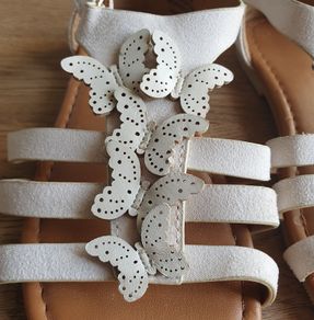 New Beautiful H&M Suede & Leather Butterfly Sandals UK 10