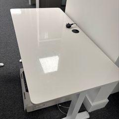 Adjustable desk x 2