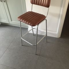3 Counter Chairs / Bar Stools