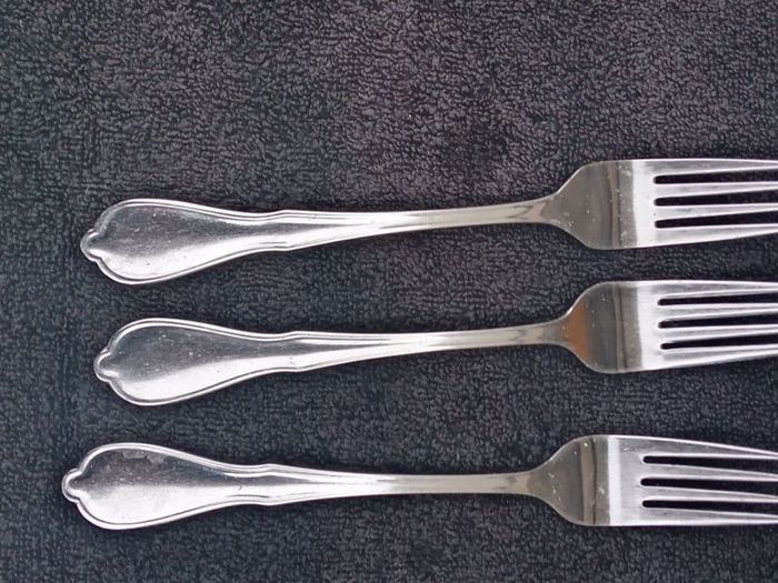 3 Stainless Steel Forks