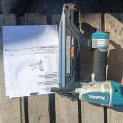Makita 2nd Fix Pneumatic Nailer